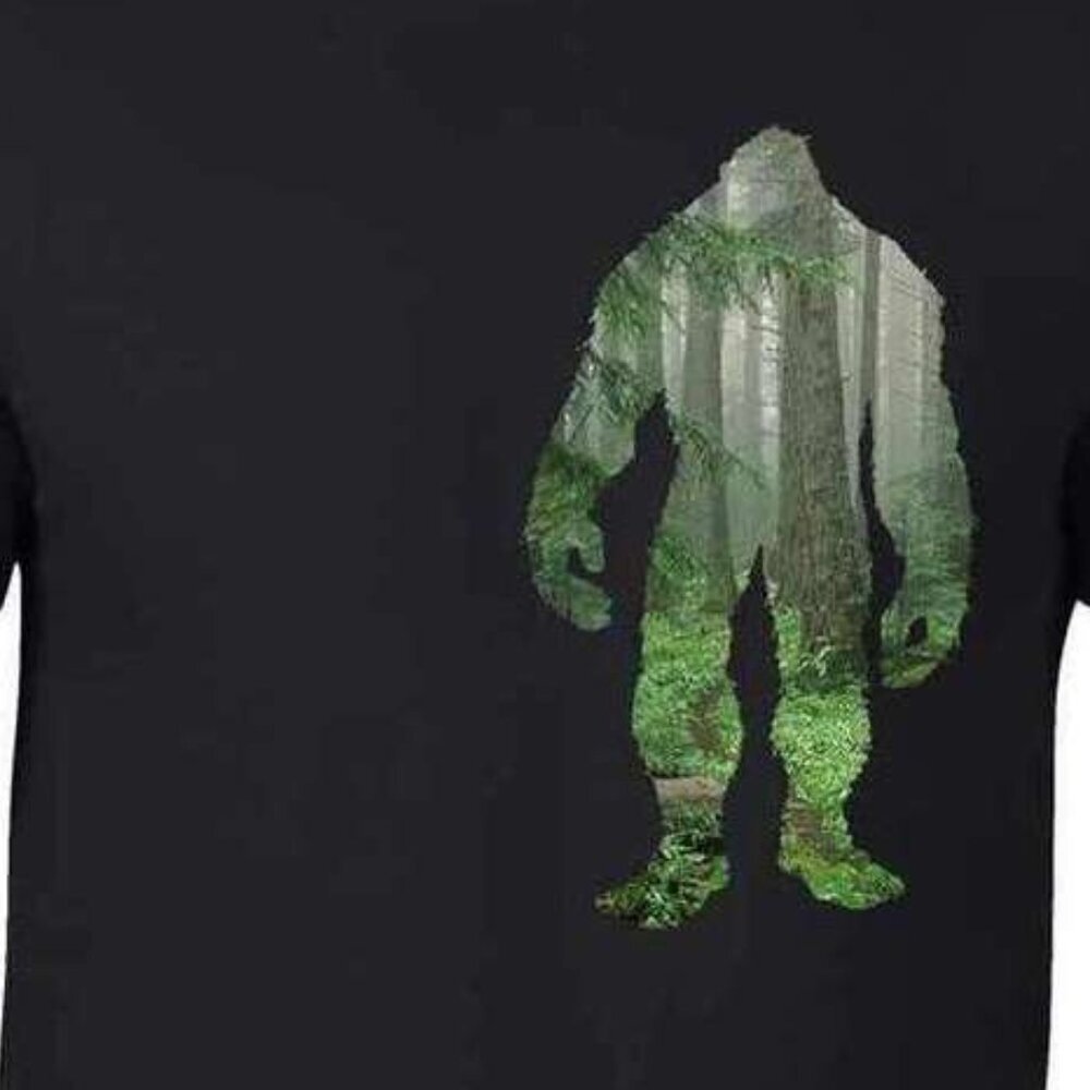 Woodland Bigfoot Retro Forest Outdoors Cryptid Graphic T-Shirt 90 - Picture 2 of 5